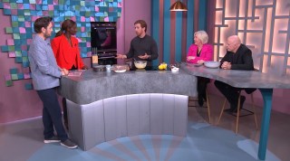 Six show set