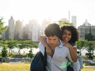 Yara Shahidi Charles Melton The Sun Is Also A Star